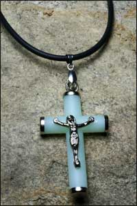 N3004 Glow in the Dark Cross Necklace