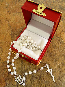Faux Pearl Rosary with Red Gift Box