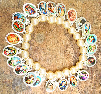 4025-8 Faux Pearl Stretch Bracelets with Medals