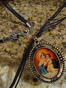 6374-6 Color Medallion on Black String