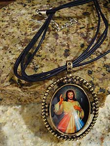 6373-8 Jesus the Devine Mercy Medallion on Brown String