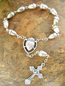 RMSD132 Unique Metal Acorn Bead 1 Decade Rosary