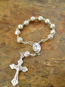 RMSD133 All Metal Rose Bud Bead 1 Decade Rosary