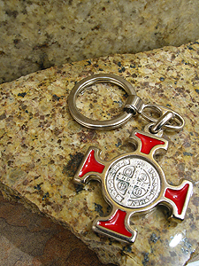 BZE356 Silver Tone St Benedict Keychain