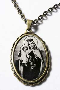 11204-3 Antique Patina Metal Medallion