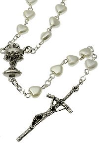 RSS57 White Heart Communion Rosary